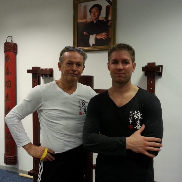 Philipp Bayer- Wong Shun Leung- Linie Manni Wellmann beim Sparrings Seminar mit Philipp Bayer in Neuss. Mit Wong Shun Leung im Hintergrund auf dem Bild, dem Lehrer von Philipp.