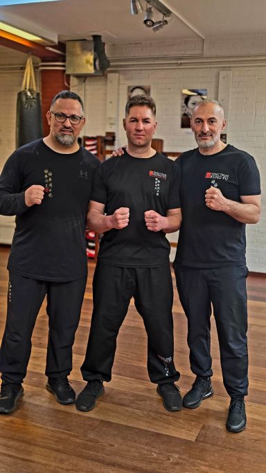 Beim Seminar in den Niederlanden mit Sifu Göksel Erdogan und Sifu Taner Erdogan Sifi Manni Wellmann mit Sifu Goeksel Erdogan und Sifu Taner Erdogan in Holland
