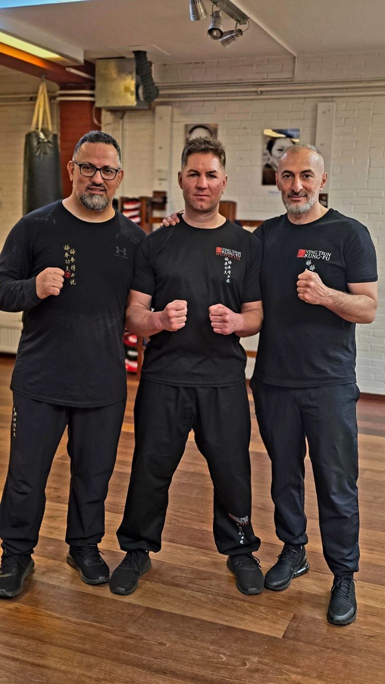 Beim Seminar in den Niederlanden mit Sifu Göksel Erdogan und Sifu Taner Erdogan Sifu Manni Wellmann mit Sifu Goeksel Erdogan und Sifu Taner Erdogan in Holland